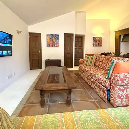 La Apartment *